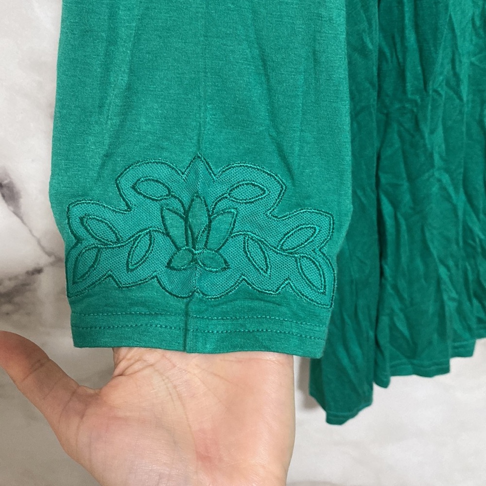 Forgotten Grace Emerald Green Mesh Neckline Top - Picture 4 of 6